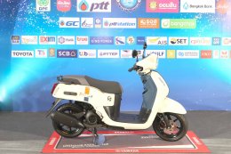 ยามาฮ่ามอบ YAMAHA FAZZIO Hybrid สนับสนุนกิจกรรมสมาคมผู้สื่อข่าวเศรษฐกิจ