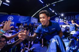 ยามาฮ่าพา 3 นักแข่งไทยร่วมกิจกรรมสุดเอ็กซ์คลูซีฟ กระทบไหล่แฟนความเร็วอย่างใกล้ชิดที่ YamahaGP Pavilion