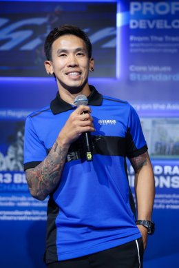 ยามาฮ่าพา 3 นักแข่งไทยร่วมกิจกรรมสุดเอ็กซ์คลูซีฟ กระทบไหล่แฟนความเร็วอย่างใกล้ชิดที่ YamahaGP Pavilion