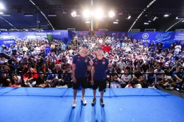 ยามาฮ่าจัดกระทบไหล่ 2 นักบิด Moto2 จากทีม BLU CRU PRAMAC YAMAHA พร้อมแจกของสุดพิเศษ