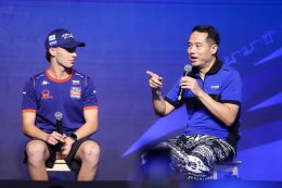 ยามาฮ่าจัดกระทบไหล่ 2 นักบิด Moto2 จากทีม BLU CRU PRAMAC YAMAHA พร้อมแจกของสุดพิเศษ