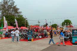 ยามาฮ่าระเบิดความสนุกครั้งใหญ่ที่อุดรธานี ในกิจกรรมแห่งความสุข 