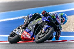 YZR-M1 V4 ส่งสัญญาณบวก ! โทปรัค ไล่แซงสุดมันในสปรินต์เรซ บาลาตอน พาร์ค