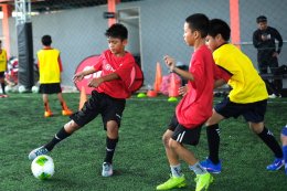 ยามาฮ่าจับมือเมืองทอง ยูไนเต็ด จัดกิจกรรม YAMAHA Football Clinic เสริมทักษะให้กับเยาวชน จ.มหาสารคาม