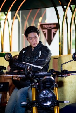 หล่อ เท่ มีสไตล์! ส่องภาพ 3 หนุ่ม Friends of Triumph 3 คาแรกเตอร์ 3 ไลฟ์สไตล์ กับเสน่ห์ที่เป็นตัวเองในแบบฉบับ Triumph