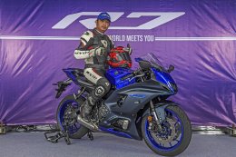 First Experience Exclusive Press Test YAMAHA YZF-R7 in World Circuit