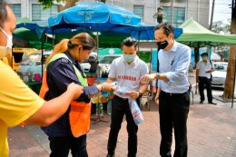 “ยามาฮ่า” ใส่ใจห่วงใย ร่วมสนับสนุนอุปกรณ์ป้องกันไวรัสส่วนบุคคล 1,000 ชุดแก่ พนักงานเก็บขยะและพนักงานกวาดถนน