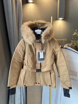 Moncler คือแบรนด์อะไร?