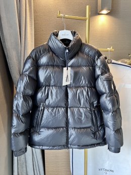Moncler คือแบรนด์อะไร?