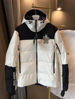 Moncler คือแบรนด์อะไร?