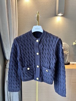 Moncler คือแบรนด์อะไร?