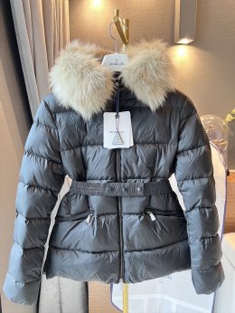 Moncler คือแบรนด์อะไร?