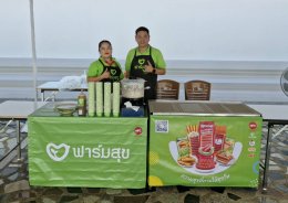 Farmsuk HFC supports blood donation with Wat Suthat.