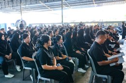 Students visit our factory