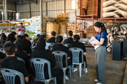 Students visit our factory
