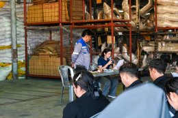 Students visit our factory