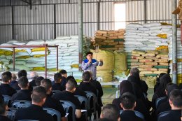 Students visit our factory