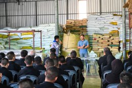 Students visit our factory