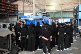 Students visit our factory