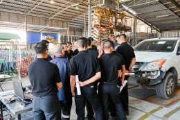 Students visit our factory