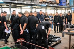 Students visit our factory