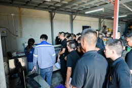 Students visit our factory