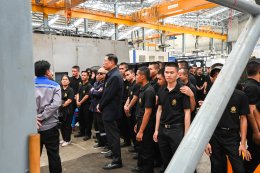 Students visit our factory