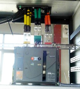 ตู้ควบคุมไฟฟ้าหลัก