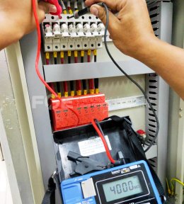 ตรวจสอบไฟฟ้า