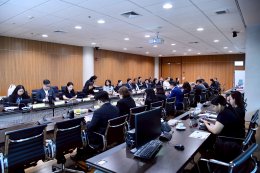 วุฒิสภาเดินหน้าศึกษามาตรการกำกับดูแลอินฟลูเอนเซอร์ ด้านการเงิน-การลงทุน ยกระดับการคุ้มครองประชาชน