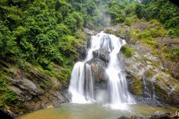 ผลิตไฟฟ้า จำกัด (มหาชน)