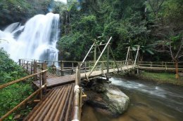 ผลิตไฟฟ้า จำกัด (มหาชน)