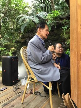  ศาสตราจารย์นายแพทย์ธีระ รามสูต ประธานมูลนิธิราชประชาสมาสัย ในพระบรมราชูปถัมภ์ เข้าร่วมประชุมกับคณะจิตอาสาราชประชาสมาสัย 