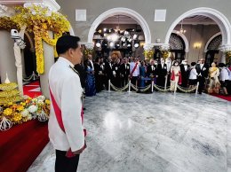 งานสโมสรสันนิบาตเฉลิมพระเกียรติพระบาทสมเด็จพระเจ้าอยู่หัว