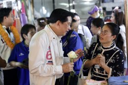 รทสช.เจาะฐานห้วยขวาง-วังทองหลาง "พีระพันธุ์" ชูนโยบายเศรษฐกิจ รีดภาษีกลุ่มทุนใหญ่-พลังงาน สมทบสวัสดิการถ้วนหน้า-กองทุนฉุกเฉินแก้หนี้นอกระบบ