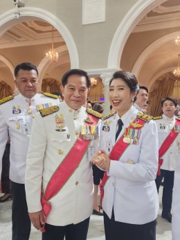 นายพีระพันธุ์ สาลีรัฐวิภาค รองนายกรัฐมนตรี และ รมว.พลังงาน ร่วมงานสโมสรสันนิบาต เฉลิมพระเกียรติพระบาทสมเด็จพระเจ้าอยู่หัว เนื่องในวันฉัตรมงคล 4 พฤษภาคม 2567 ณ ตึกสันติไมตรี ทำเนียบรัฐบาล เมื่อคืนวานนี้