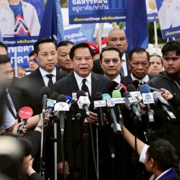 ยึดมั่นนโยบาย ไม่ใช่ยึดติดตัวเลข พีระพันธุ์  นำทัพ รทสช. จับฉลากปาร์ตี้ลิสต์ ย้ำเบอร์ไม่ใช่หัวใจสำคัญ แต่เป็น "นโยบายและการเข้าถึงประชาชน"