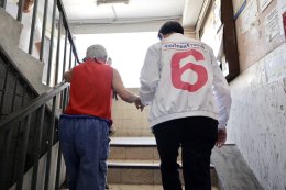 'พีระพันธุ์' บุกแฟลตดินแดง ดัน 'แม็ก เบอร์ 3' สานต่องานพื้นที่ ย้ำ 30 ปีไม่เคยทิ้งกัน 