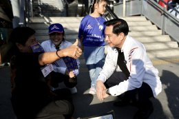 'พีระพันธุ์' การันตี! 'อรัญญา' เบอร์ 15 ตัวจริงจตุจักร-หลักสี่ ชูนโยบายปี 69 หั่นราคาน้ำมัน-แก๊ส พร้อมเพิ่มเบี้ยคนพิการ 1,500 