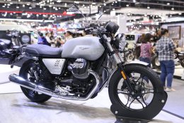 “Moto Guzzi V7 III Milano” สุนทรียภาพแห่งการขับขี่ในเมืองครั้งใหม่ บิ๊กไบค์ระดับตำนานหนึ่งในรุ่นพิเศษฉลองครบรอบ 50 ปี ตระกูล V7