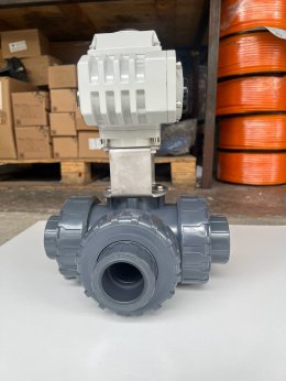 1 1/2” บอลวาล์ว 3 ทางUPVC ประกอบมอเตอร์วาล์ว 4-20mA 220Vac