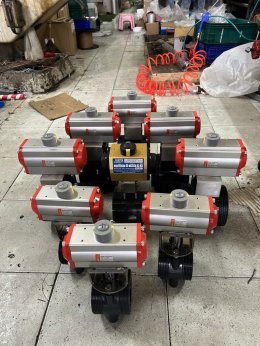 Adapter and Mounting Brackets Atcuator for Quarter Turn Actuators