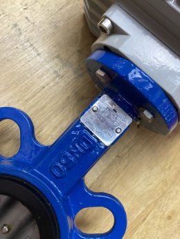 2 นิ้ว วาล์วปีกผีเสื้อ Butterfly valve ประกอบหัวขับวาล์ว AKK05 ขนานแรงบิด 50 นิวตัน-เมตร เปิด-ปิดน้ำไฟฟ้า 220VAC   