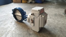 หัวขับวาล์วไฟฟ้า 220VAC ประกอบ butterfly valve DN 150 flange PN16