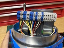 QT06 NEUMAX Quarter turn electric actuator