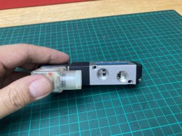 4V210-08 port 1/4 Solenoid valve 5/2 single coil 