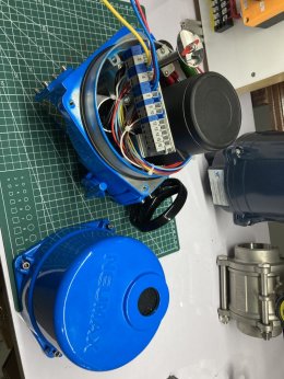 QT04 NNEUMAX MOTORIZED ELECTRIC ACTUATOR 220Vac