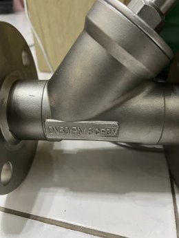 Angle seat valve DN50 flanged 10K