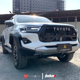 GR SPORT HILUX REVO