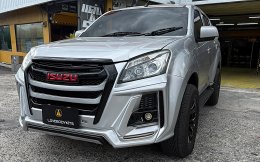 TAKAi FRONT BUMPER MU-X 2012D-2015